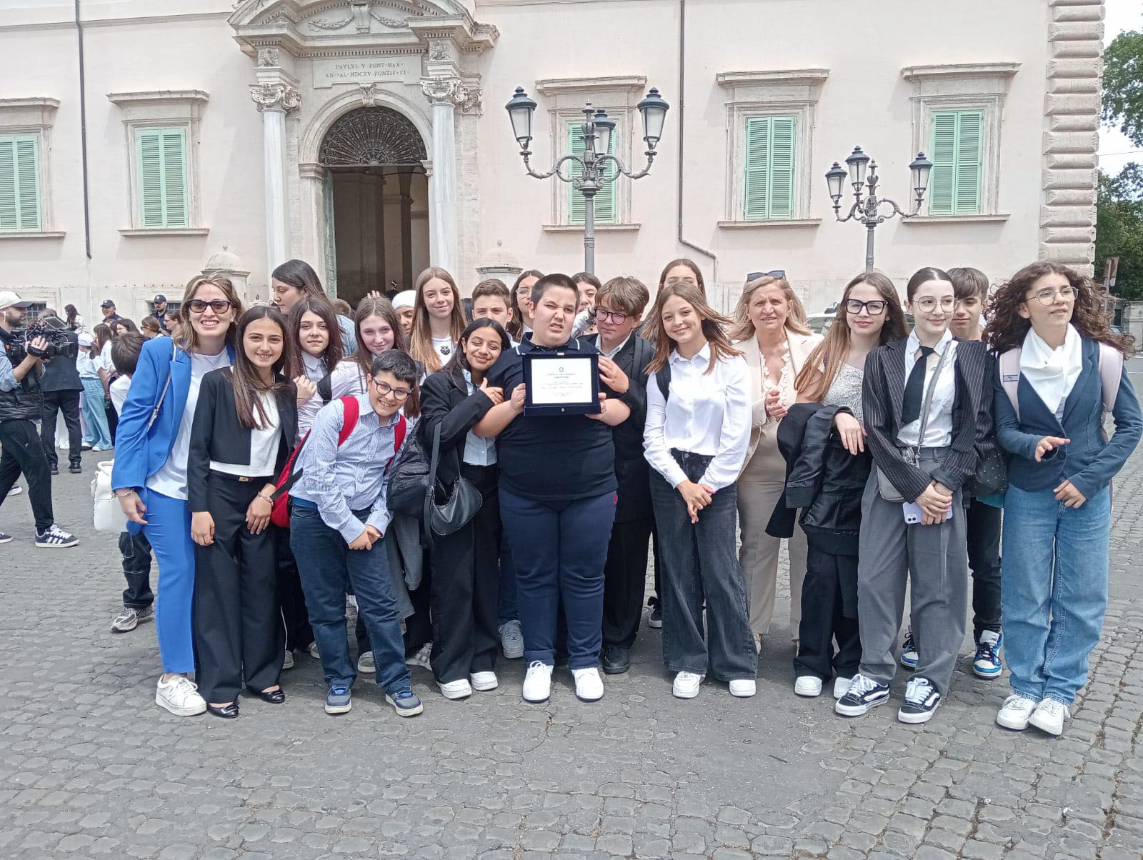 𝐂𝐄𝐑𝐈𝐌𝐎𝐍𝐈𝐀 𝐔𝐅𝐅𝐈𝐂𝐈𝐀𝐋𝐄 𝐀𝐋 𝐐𝐔𝐈𝐑𝐈𝐍𝐀𝐋𝐄 𝐏𝐄𝐑 𝐋𝐀 𝐍𝐎𝐒𝐓𝐑𝐀 𝟐^𝐁